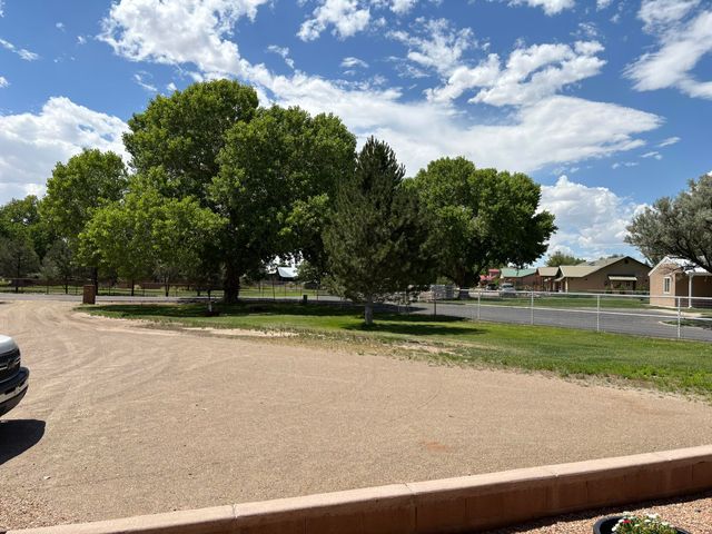 2686 Della Road SW, Albuquerque, NM 87105