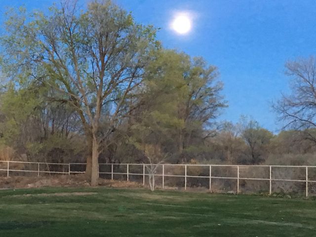 2686 Della Road SW, Albuquerque, NM 87105