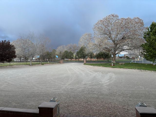 2686 Della Road SW, Albuquerque, NM 87105