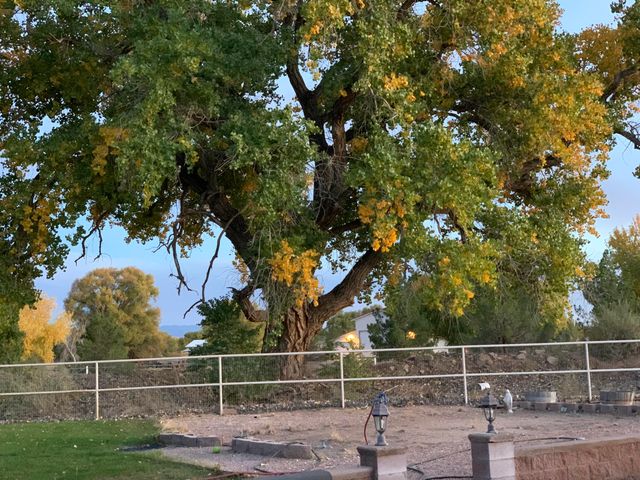 2686 Della Road SW, Albuquerque, NM 87105