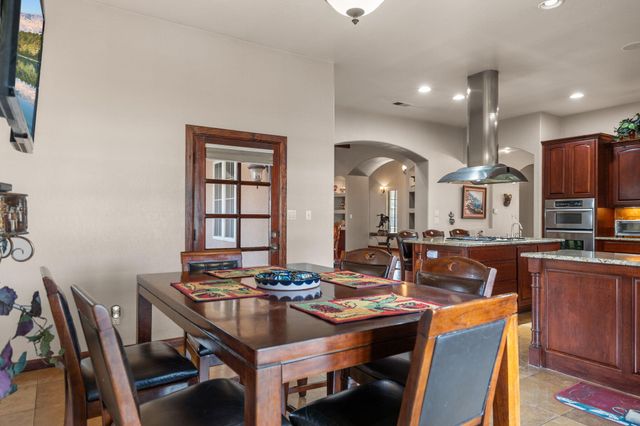 2686 Della Road SW, Albuquerque, NM 87105