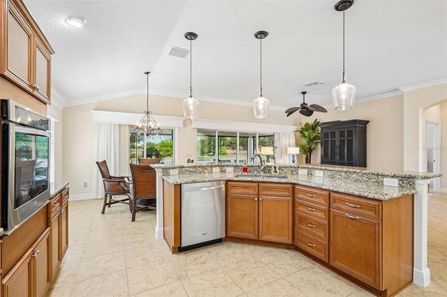 2918 CANYON AVENUE, The Villages, FL 32163
