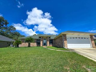 6068 Toulouse Dr, Pensacola, FL 32505