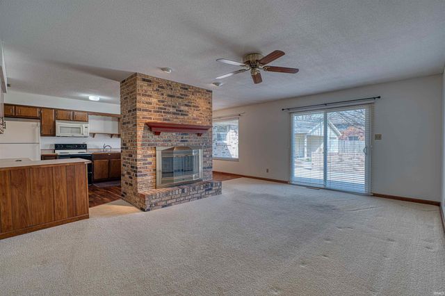 7766 Meadow Lane, Newburgh, IN 47630