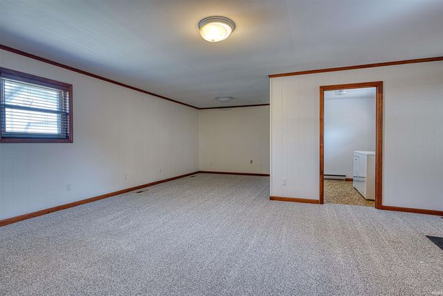 7766 Meadow Lane, Newburgh, IN 47630