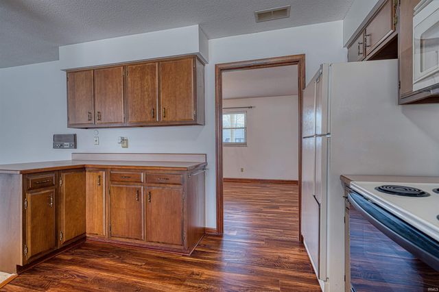 7766 Meadow Lane, Newburgh, IN 47630