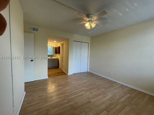 9431 Live Oak Pl 203, Davie, FL 33324