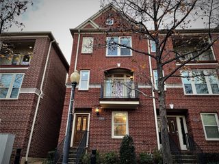 2480 Worthington Street, Dallas, TX 75204