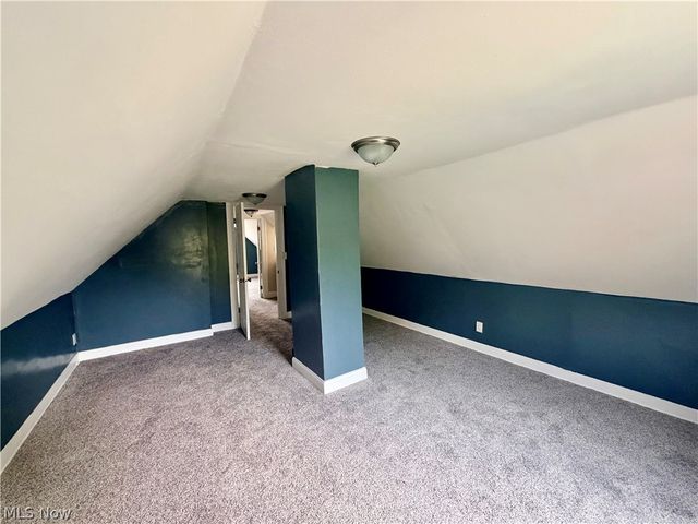 1350 Russell Road, Cleveland, OH 44103