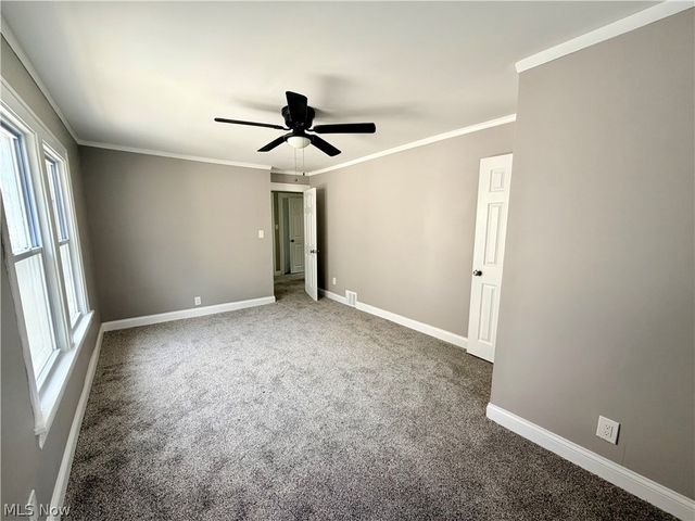 1350 Russell Road, Cleveland, OH 44103