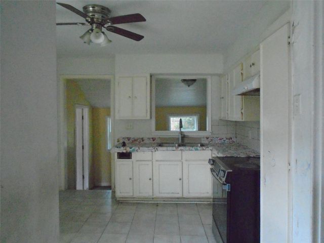 7527 Erath Street, Houston, TX 77023