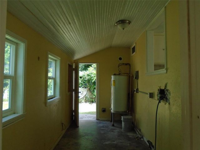 7527 Erath Street, Houston, TX 77023
