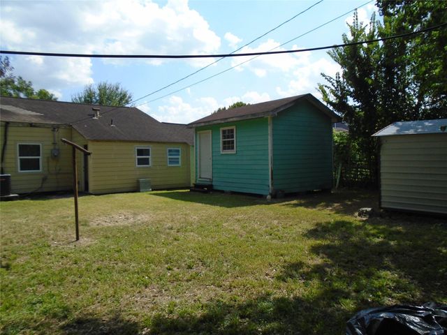 7527 Erath Street, Houston, TX 77023