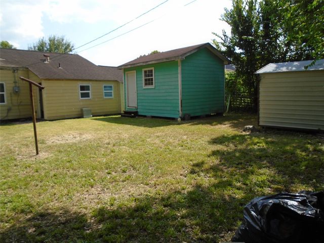 7527 Erath Street, Houston, TX 77023