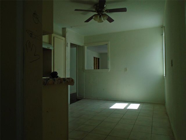 7527 Erath Street, Houston, TX 77023