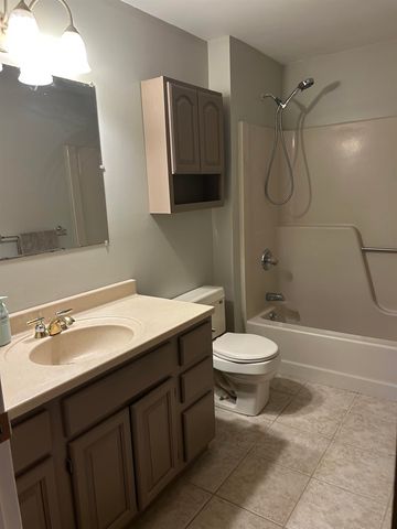 23R Pingree Hill Road, Derry, NH 03038