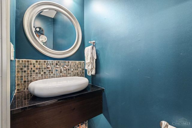 406 Stanley Avenue, Cincinnati, OH 45226