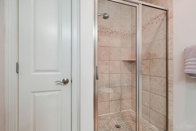 406 Stanley Avenue, Cincinnati, OH 45226