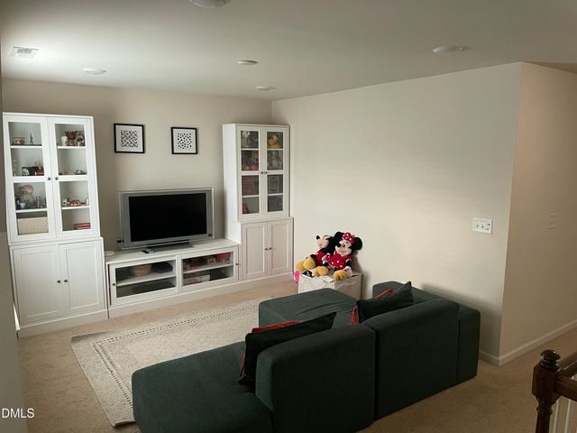 920 Cozy Oak Avenue, Cary, NC 27519
