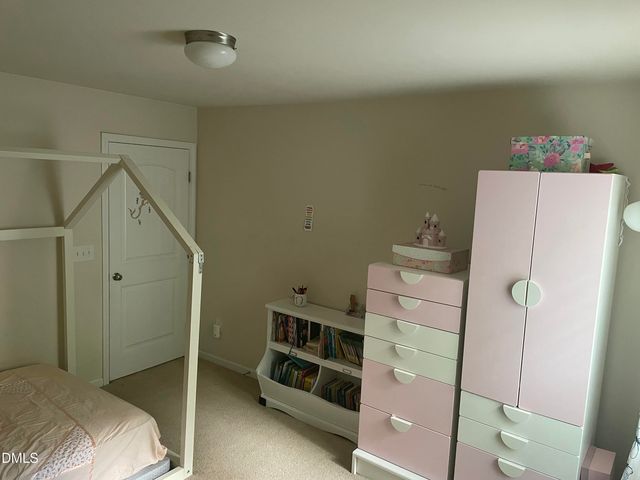 920 Cozy Oak Avenue, Cary, NC 27519