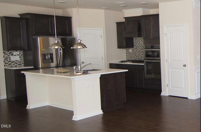 920 Cozy Oak Avenue, Cary, NC 27519