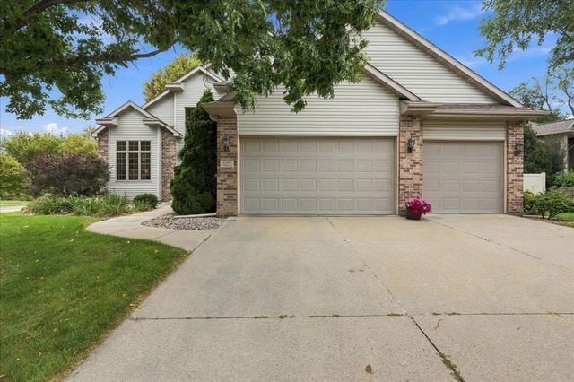 1299 St Patrick Way, Sun Prairie, WI 53590