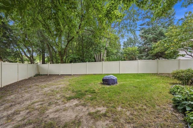 1299 St Patrick Way, Sun Prairie, WI 53590