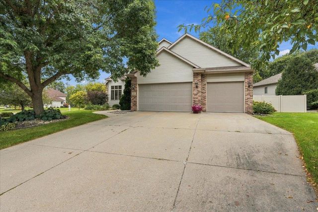 1299 St Patrick Way, Sun Prairie, WI 53590
