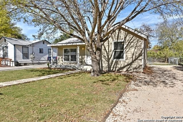 119 PHARIS ST, San Antonio, TX 78237