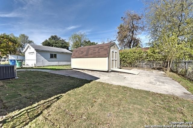 119 PHARIS ST, San Antonio, TX 78237
