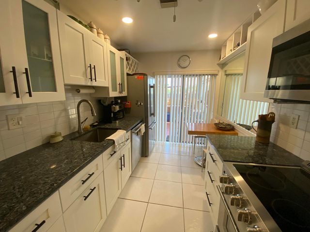 5061 Nesting Way D, Delray Beach, FL 33484