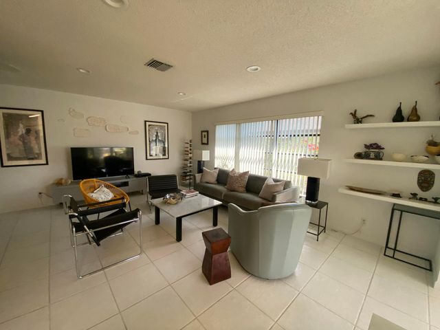 5061 Nesting Way D, Delray Beach, FL 33484