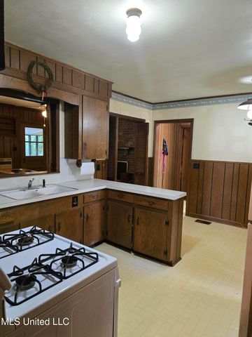 751 Dorgan Street, Jackson, MS 39204