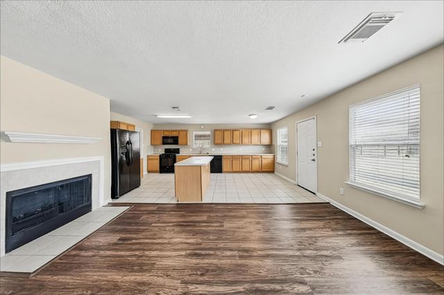 3846 Clobourne Crossing Lane, Friendswood, TX 77546