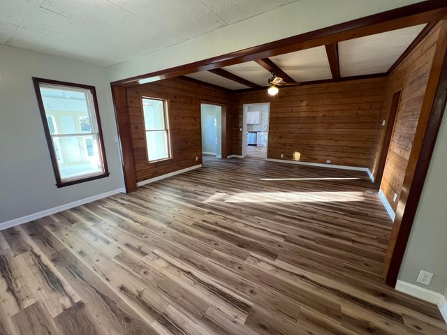 412 N Darling Avenue, Fremont, MI 49412