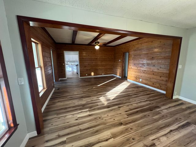 412 N Darling Avenue, Fremont, MI 49412