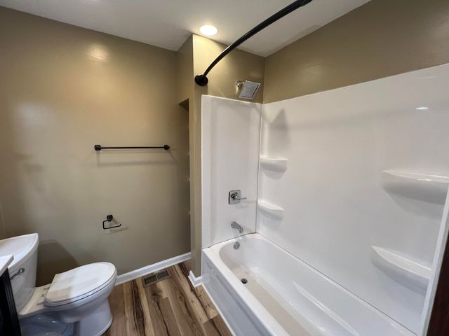 412 N Darling Avenue, Fremont, MI 49412