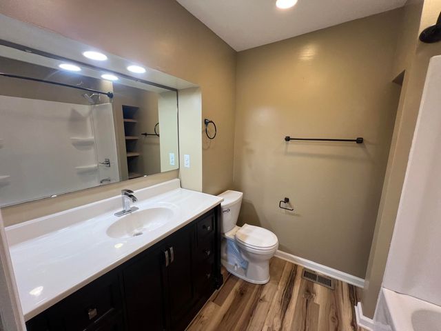 412 N Darling Avenue, Fremont, MI 49412