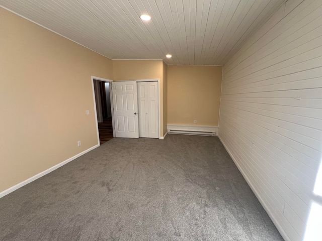 412 N Darling Avenue, Fremont, MI 49412