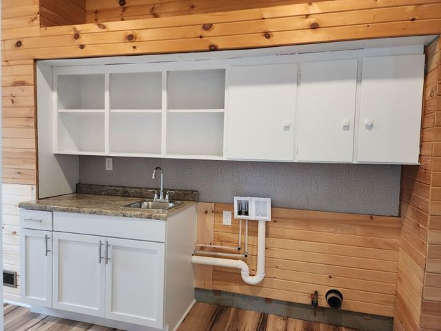 412 N Darling Avenue, Fremont, MI 49412