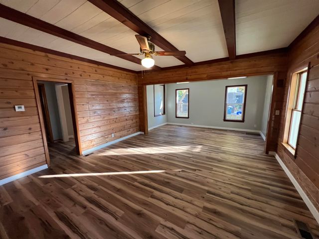 412 N Darling Avenue, Fremont, MI 49412