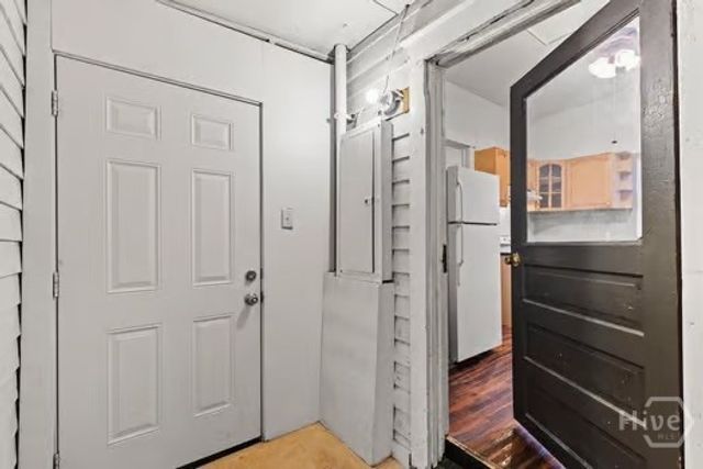 723 E Henry Street A, Savannah, GA 31401