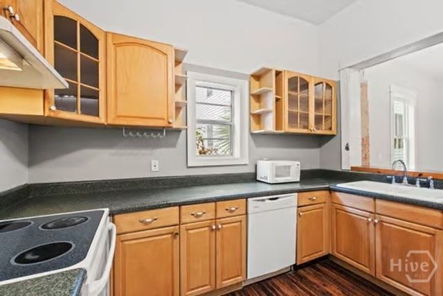 723 E Henry Street A, Savannah, GA 31401