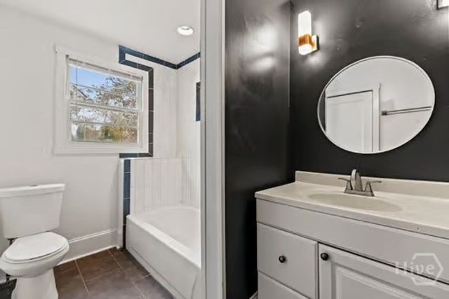 723 E Henry Street A, Savannah, GA 31401