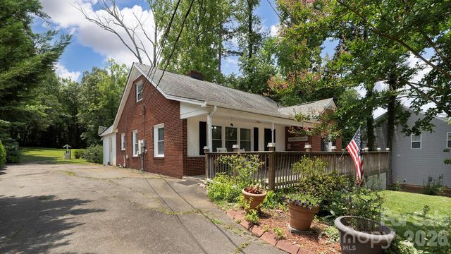 7816 E Lane Drive, Charlotte, NC 28212
