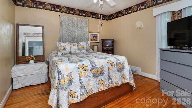 7816 E Lane Drive, Charlotte, NC 28212