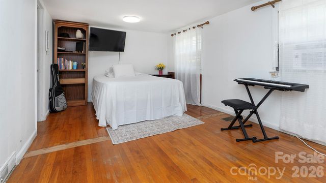 7816 E Lane Drive, Charlotte, NC 28212