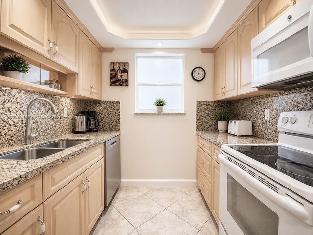 201 178th Drive 439, Sunny Isles Beach, FL 33160
