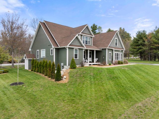 22 Darwin Place, Laconia, NH 03246