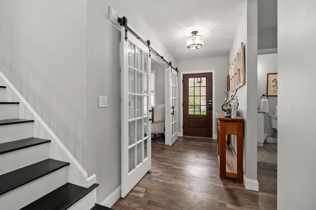 22 Darwin Place, Laconia, NH 03246